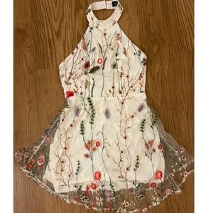 Halter dress white with embroidered floral design